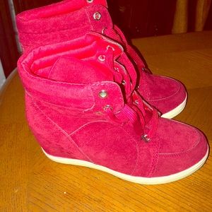 Red wedge booties sz 8 New